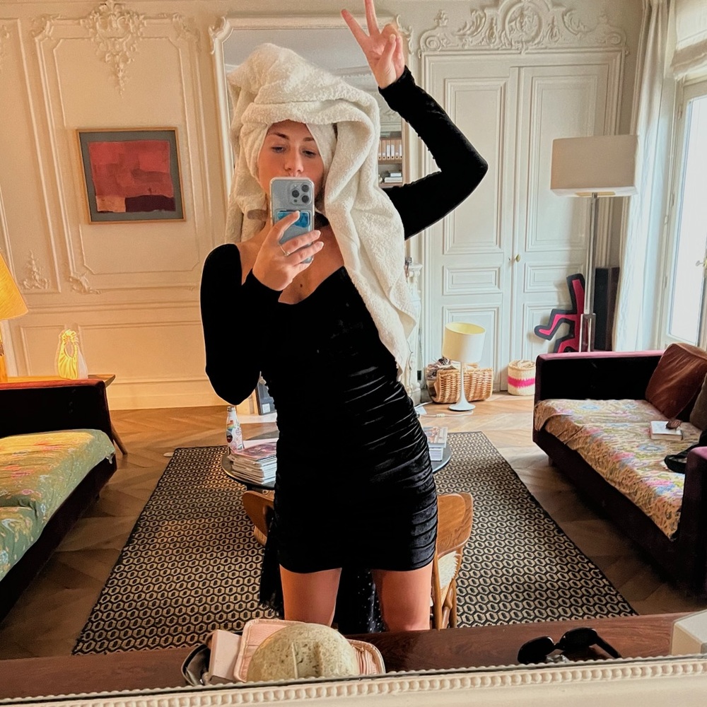 Black Velvet Dress 🖤